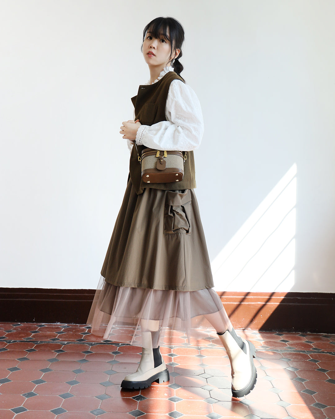 Side Pockets Skirt w/ Mesh Layer (2 color)