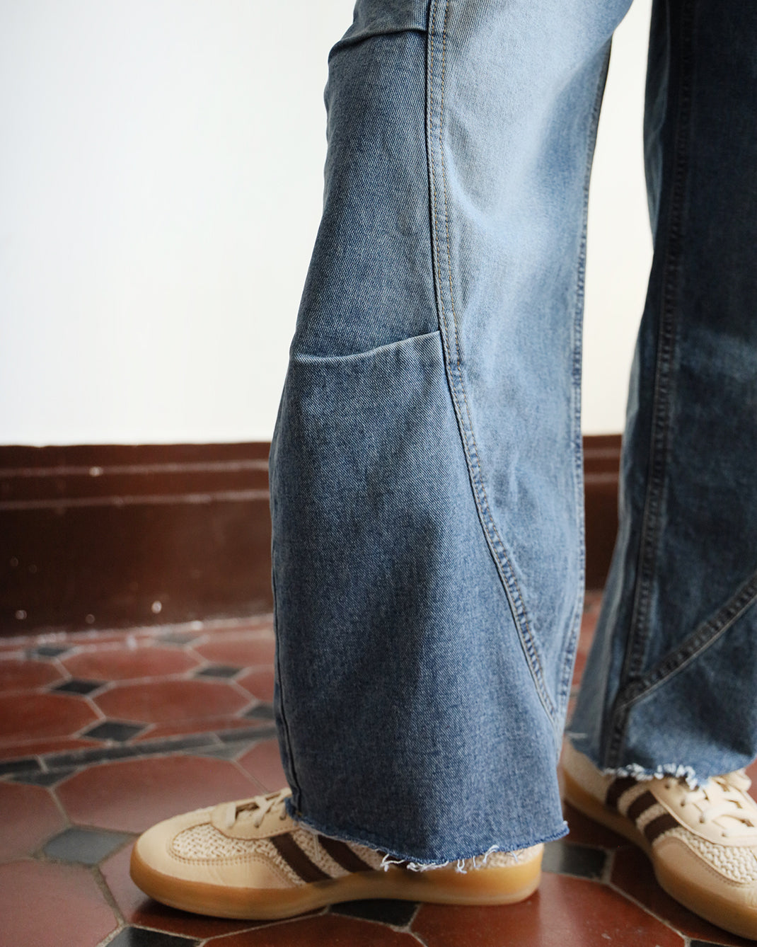 Structured Barrel Jeans (Size S-XL)