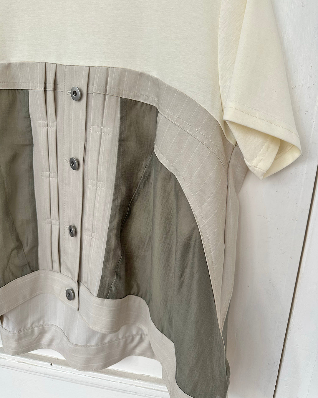 Mix Fabric Pintuck Details Top