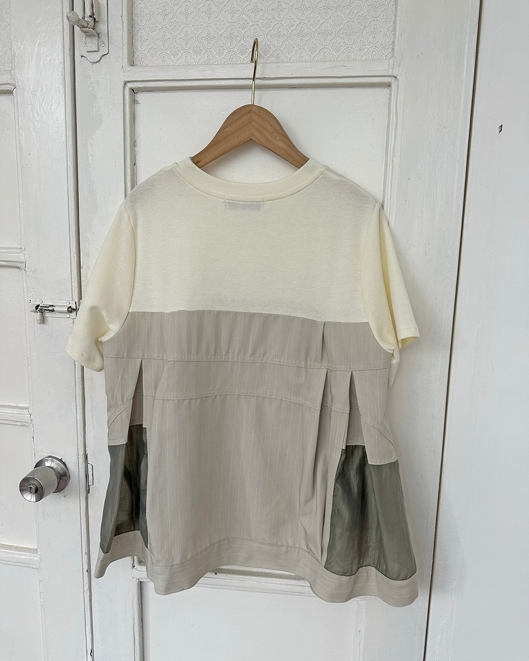 Mix Fabric Pintuck Details Top
