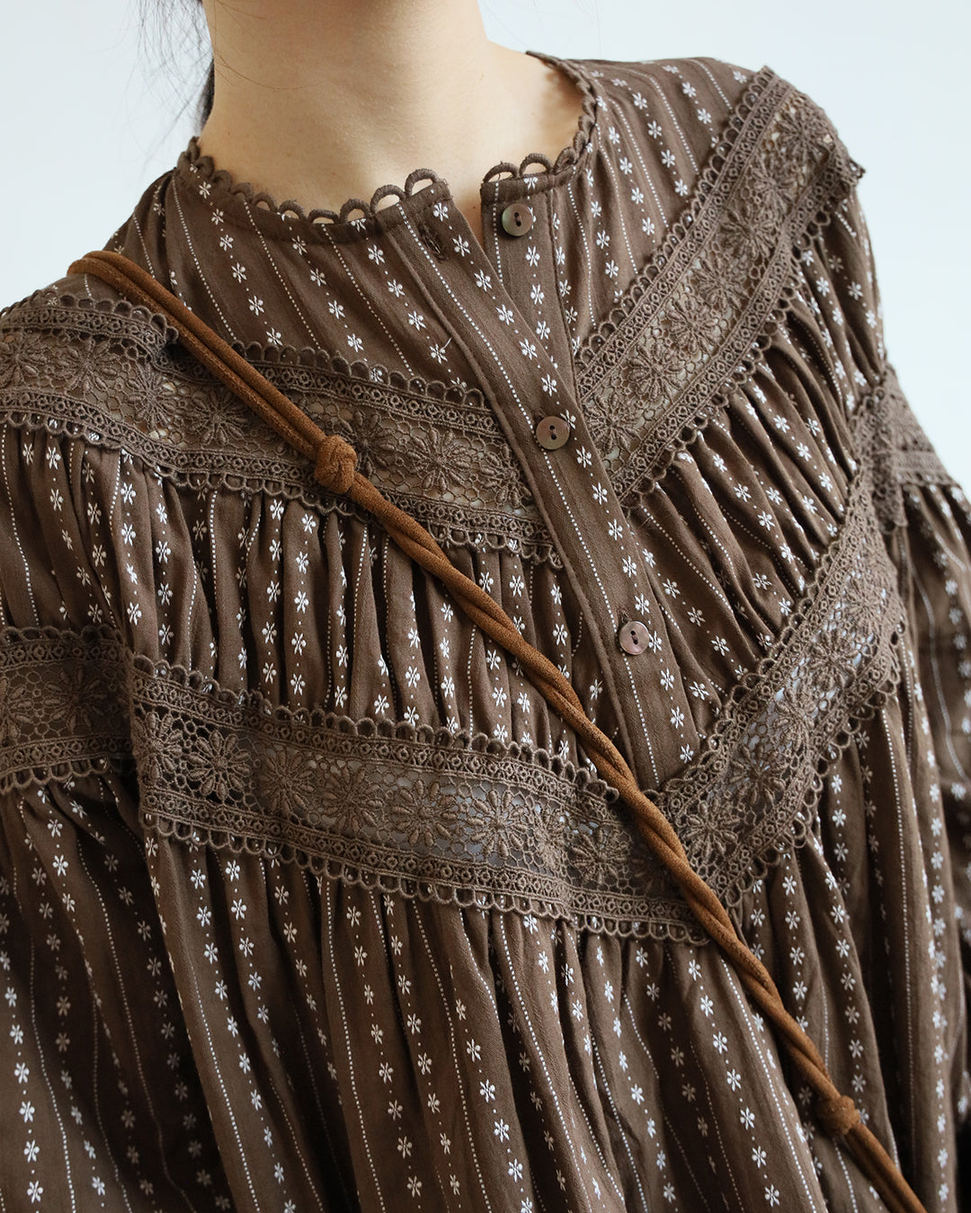 Lace Trimmed Swing Top (2 color)