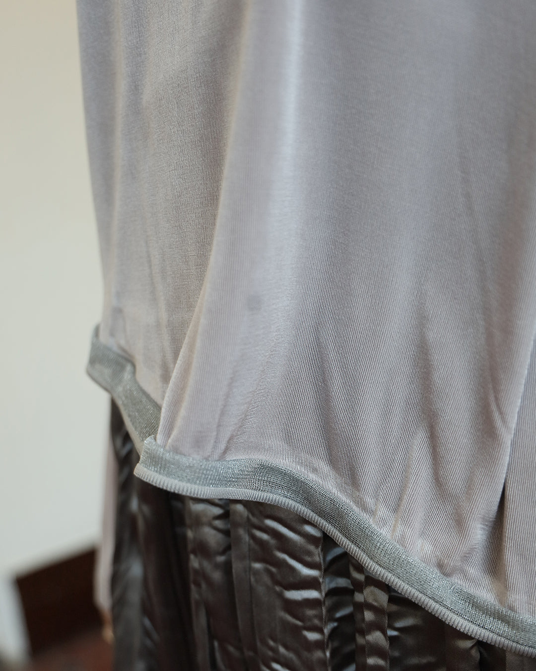 Mesh Trimmed Top (2 Colors)