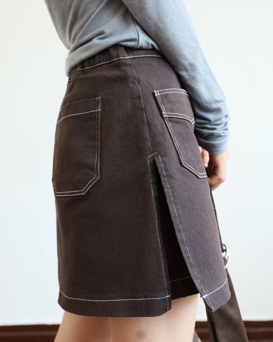 Contrast Stitch Layered Shorts (Size L)