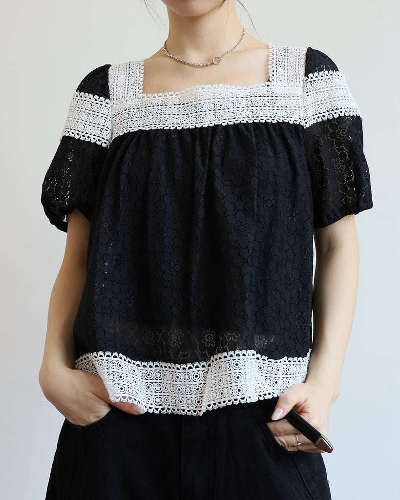Square Collar Lace Top (2 Colors)