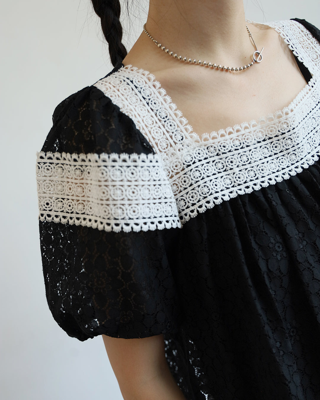 Square Collar Lace Top (2 Colors)