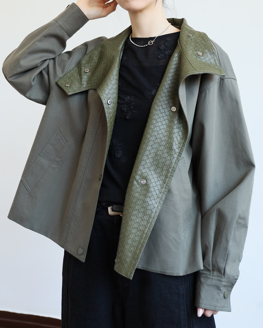 Woven Collar Jacket (2 Colors)