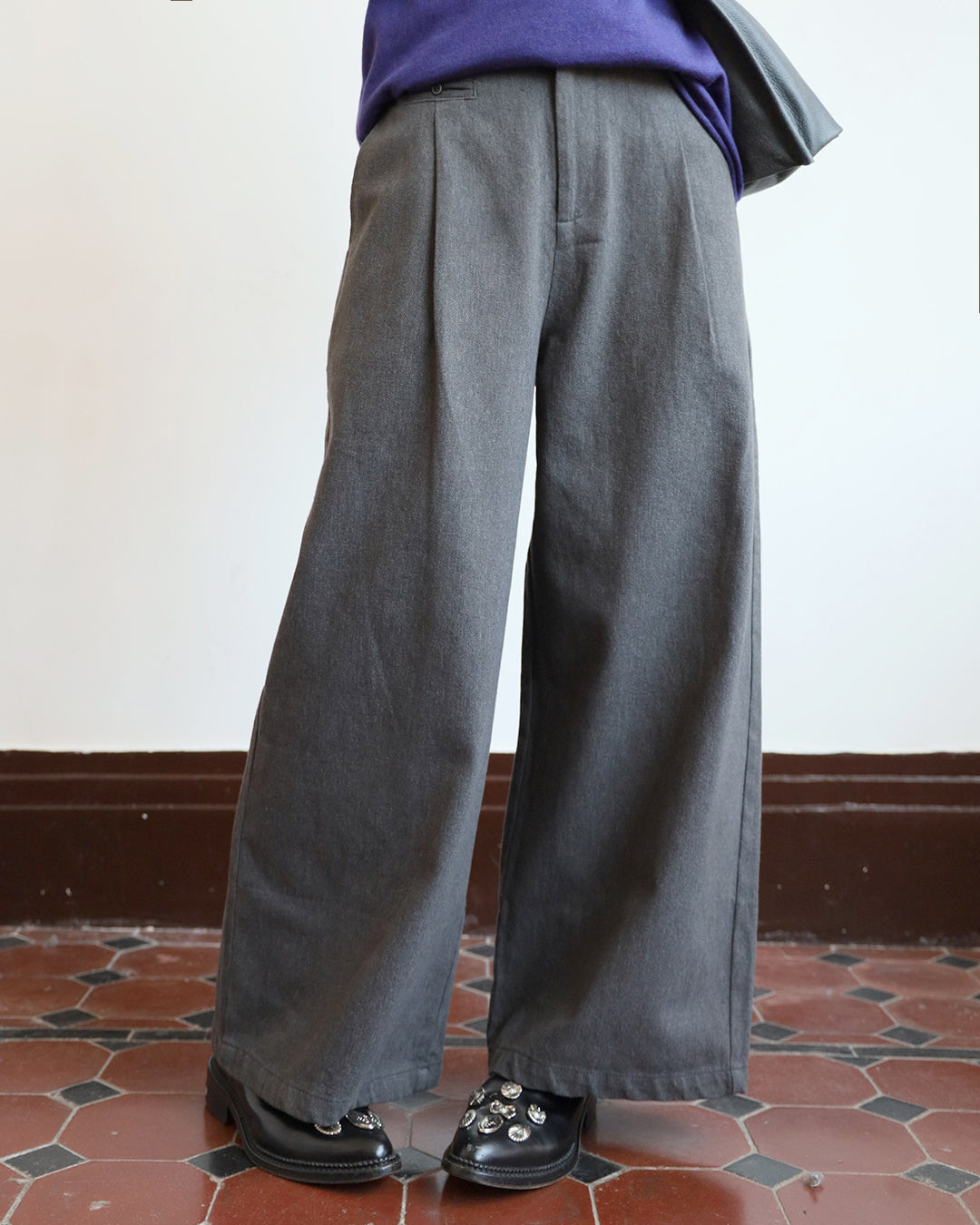 Pants w/ Belt (2 Colors | Size S - L)