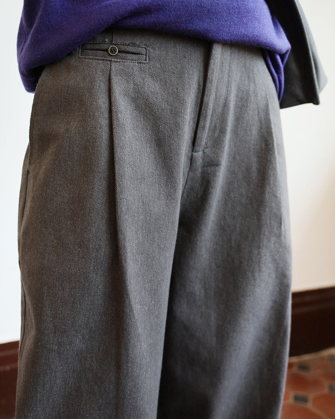Pants w/ Belt (2 Colors | Size S - L)