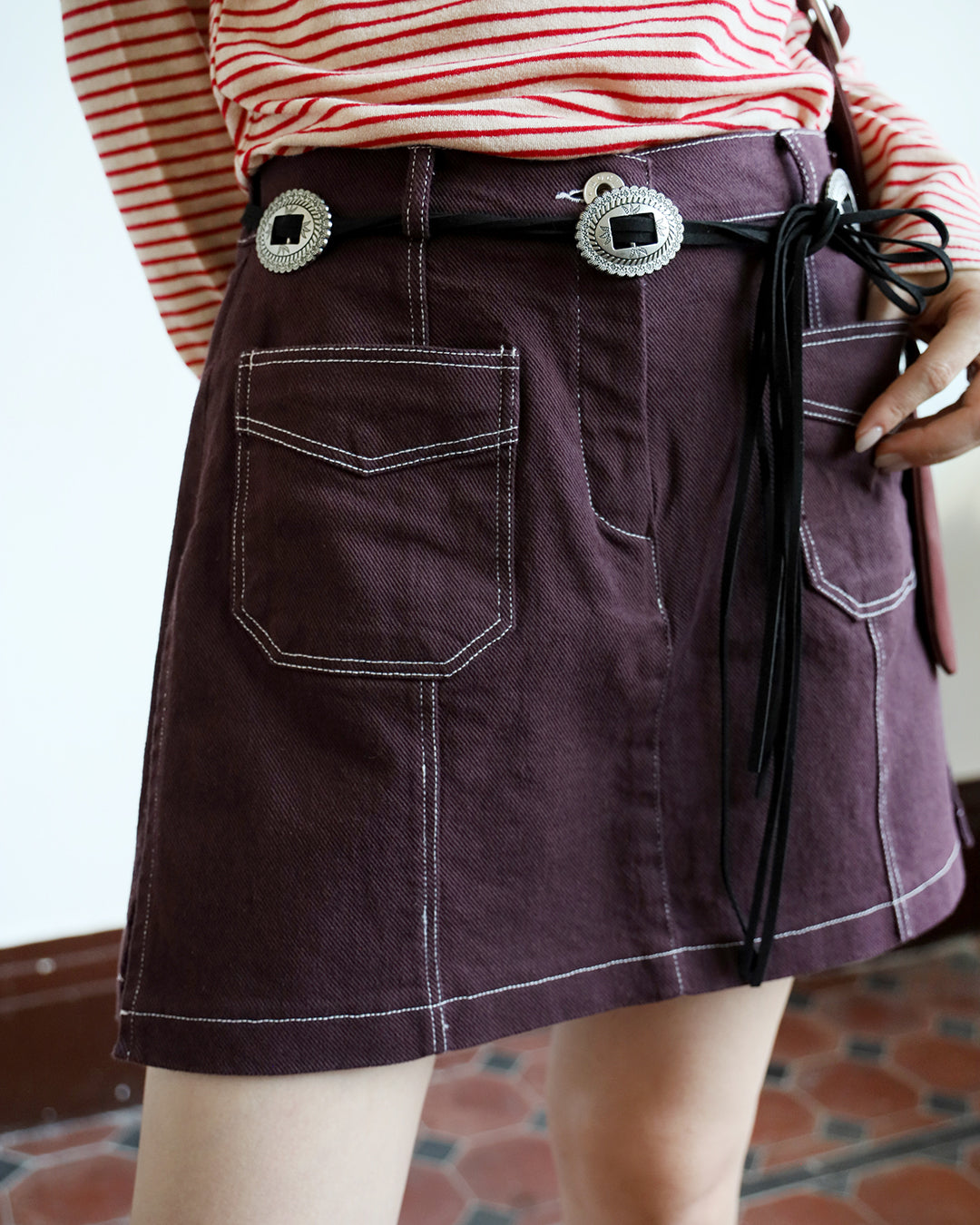Contrast Stitch Layered Shorts (Size L)