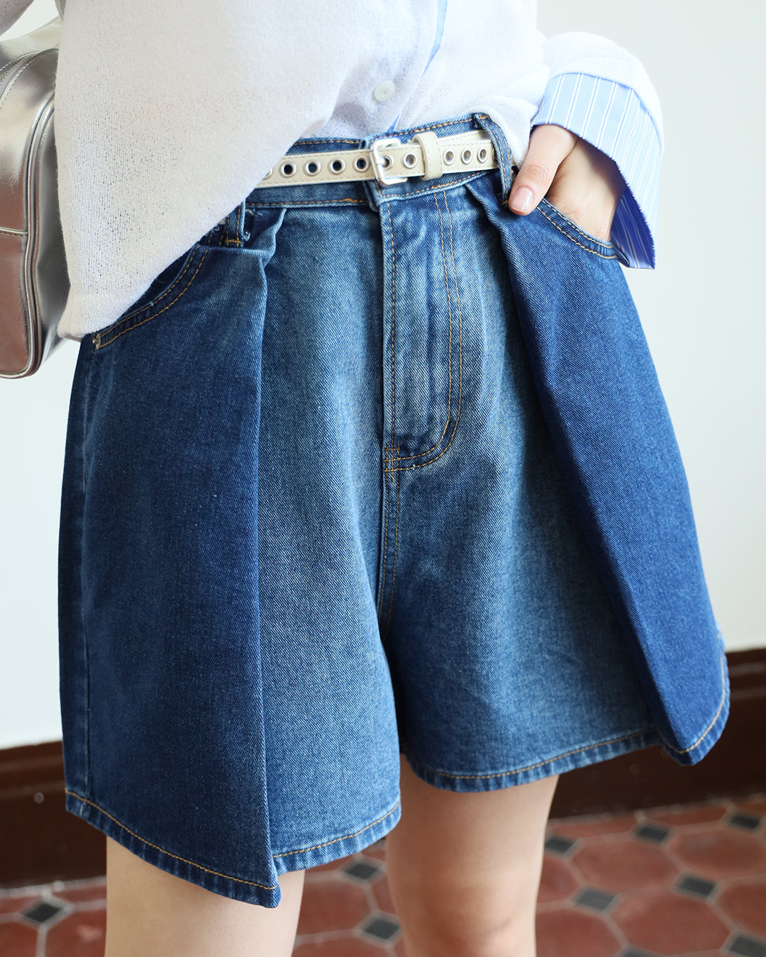 Folded Denim Shorts (2 color | Size S-L)