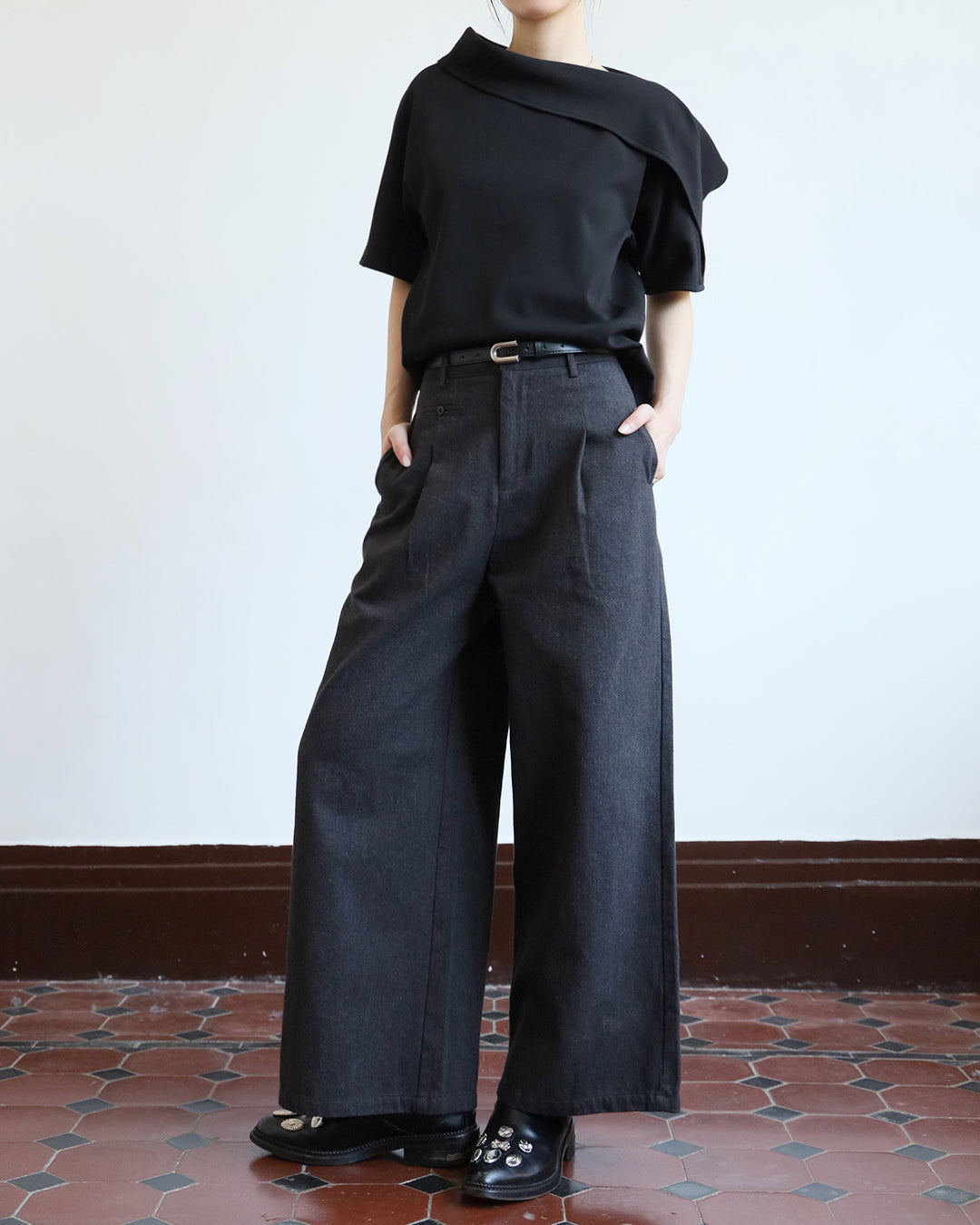 Pants w/ Belt (2 Colors | Size S - L)