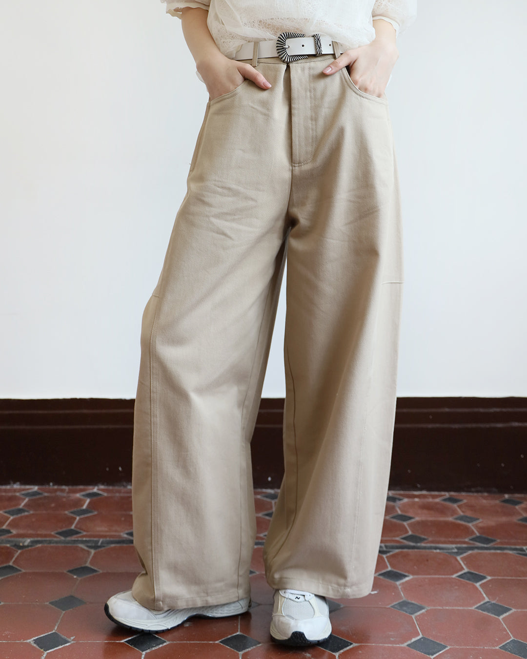Barrel Leg Pants (2 color | Size M-L)