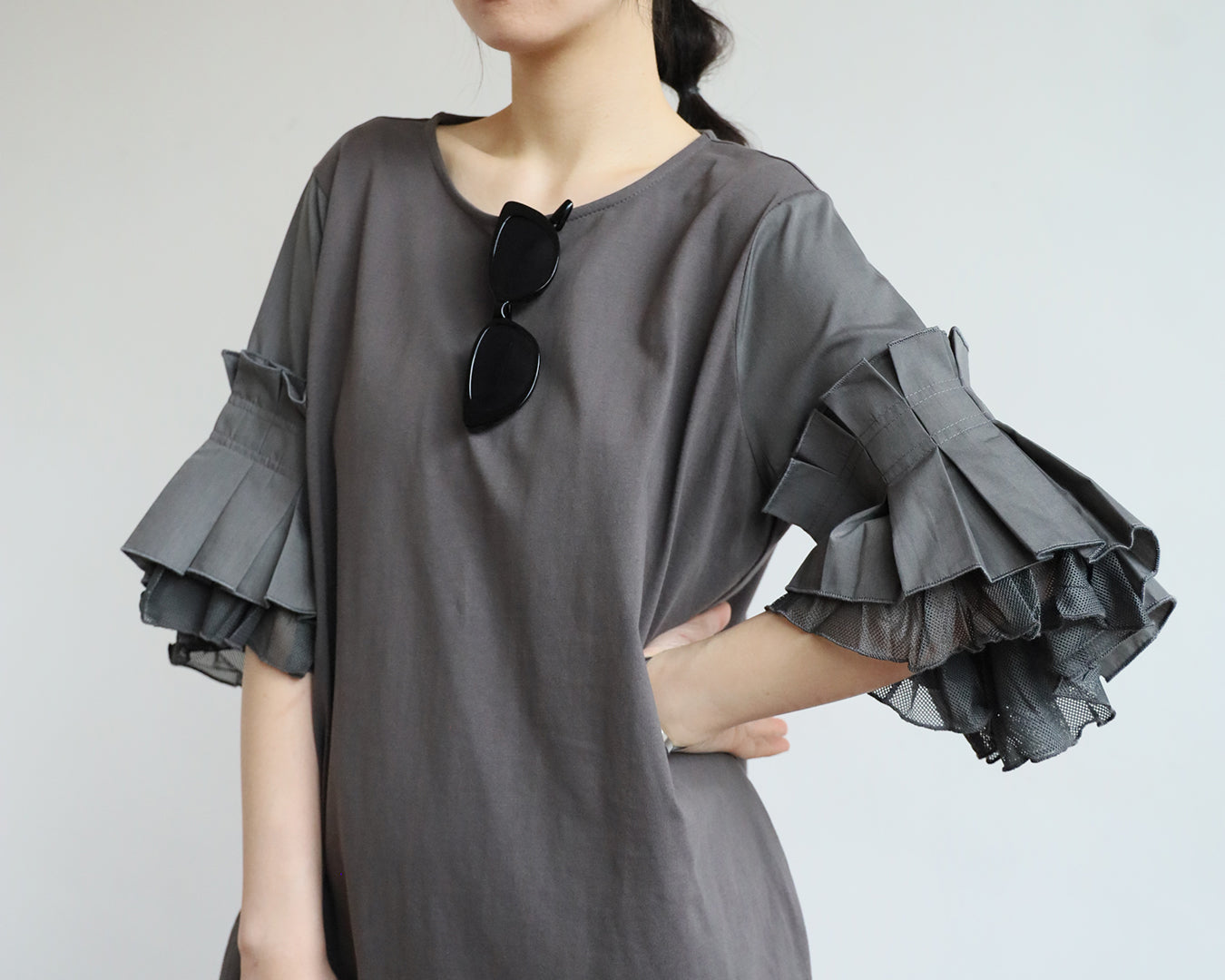 Pleated Sleeves Dress (2 colors)