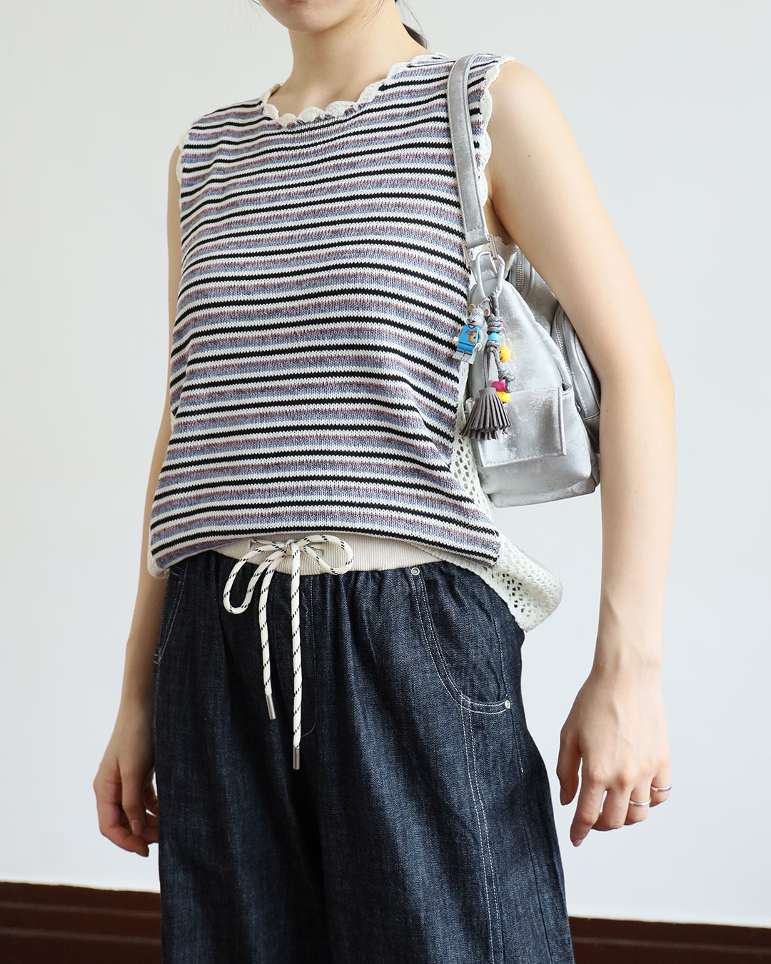 Mix Fabric Striped Vest (2 color)