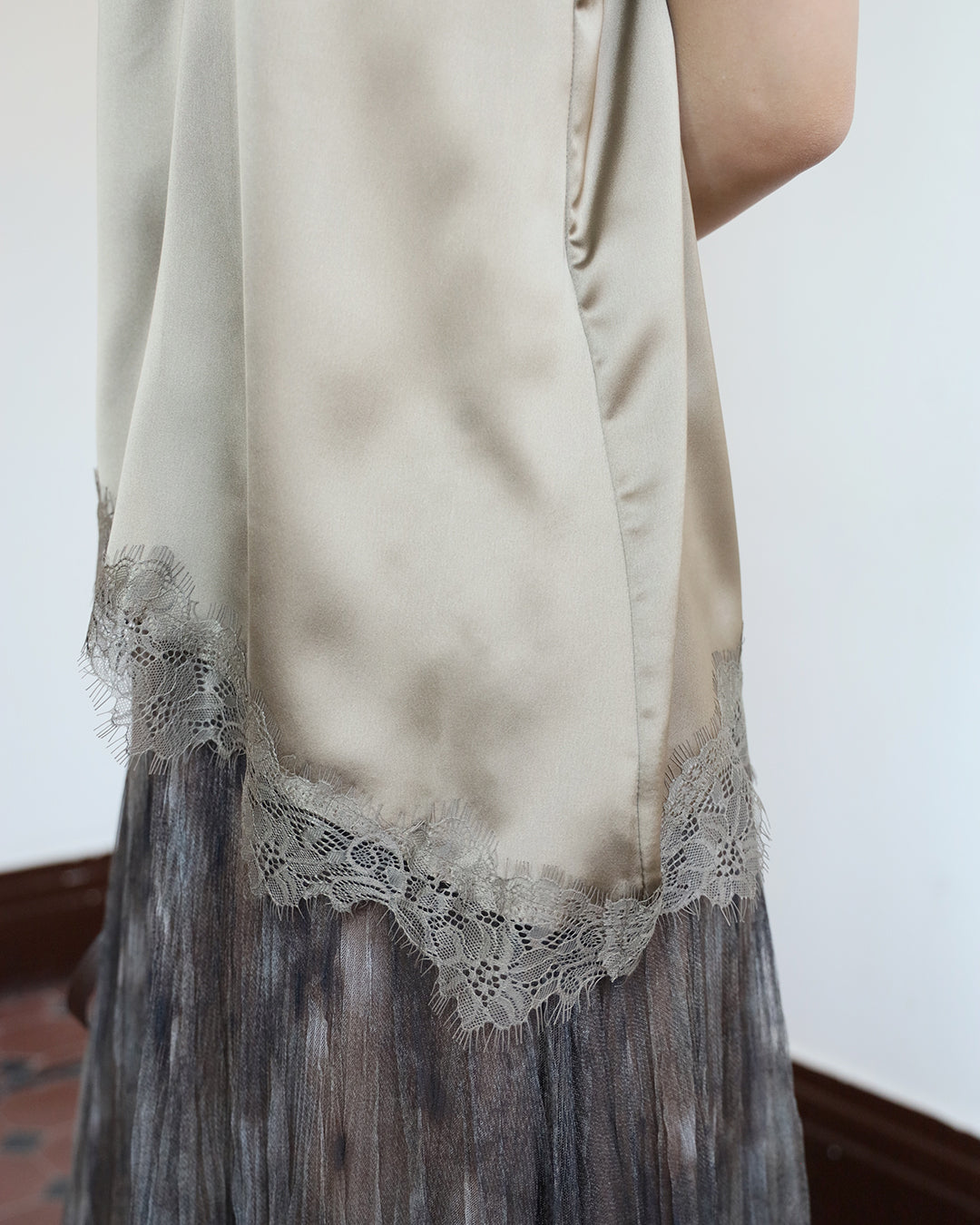 Lace Trimmed Cami Vest (3 Colors)