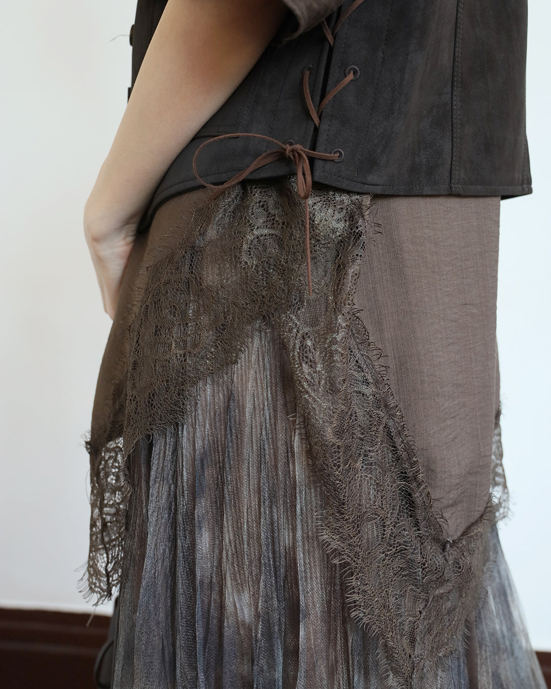 Lace Hem Tee (4 Colors)