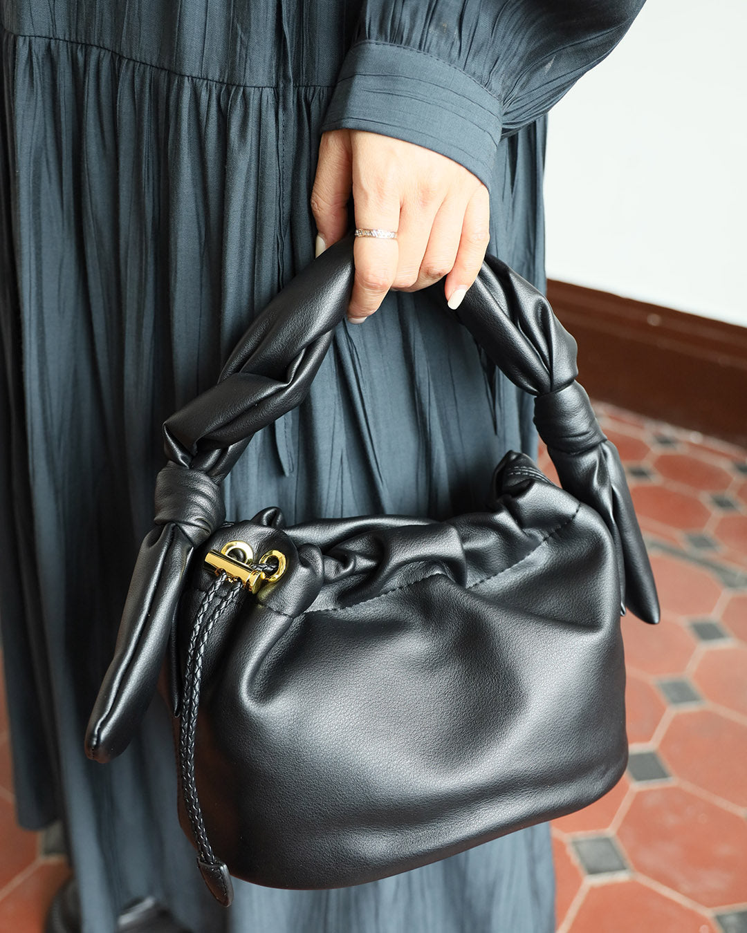 Marife Leather Handbag (3 Color)