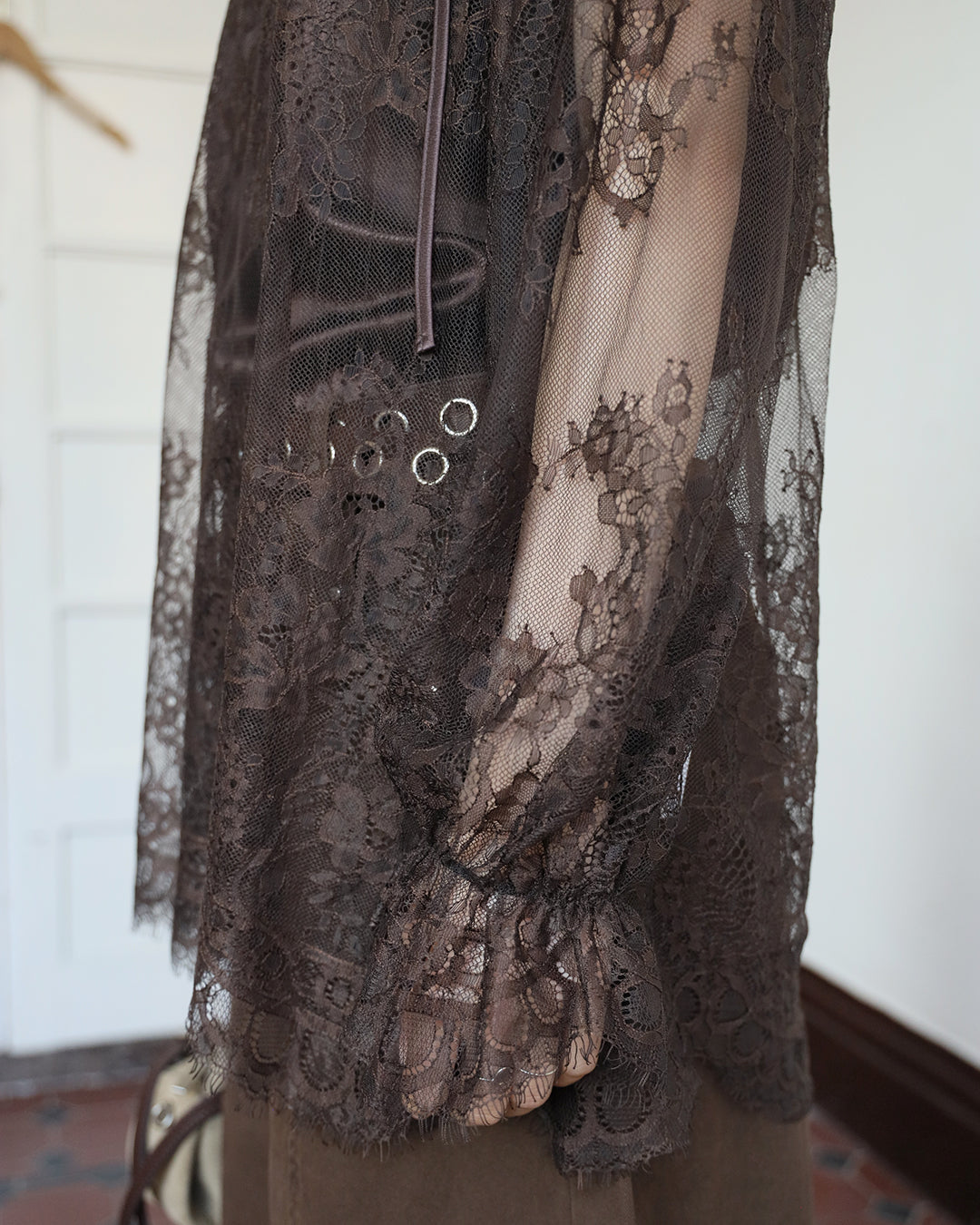 Hooded Lace Top (2 Colors)