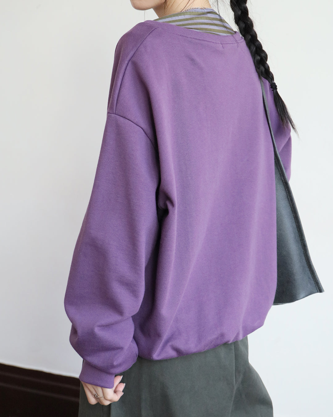 V-Neck Sweatshirt (2 Colors)