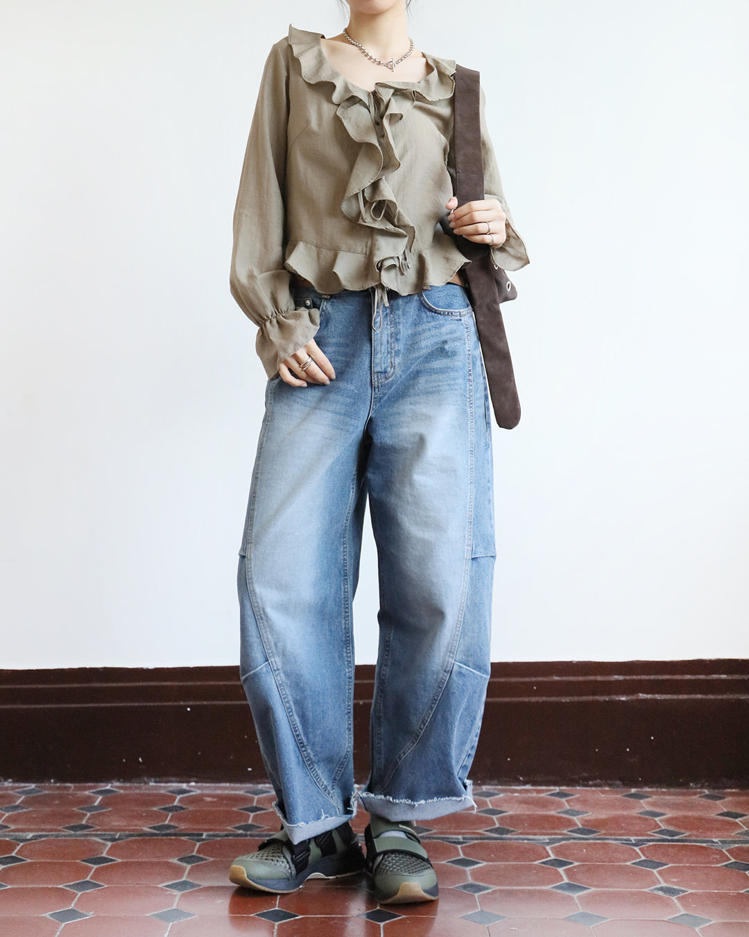 Ruffle Trimmed Top (2 color)