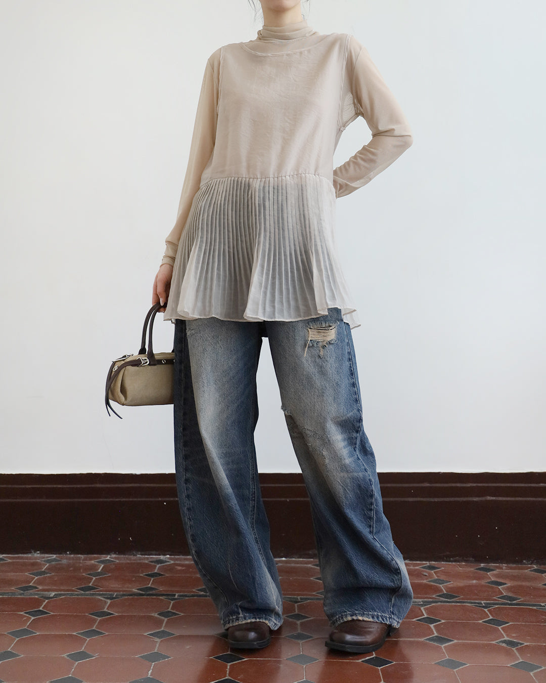 Ripped Barrel Jeans (Size S - L)
