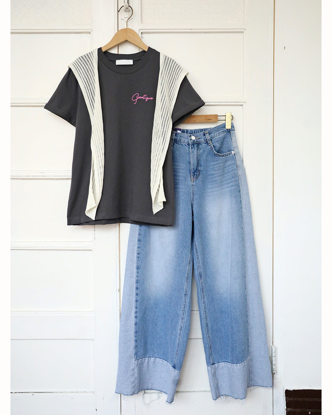 Embroidery Tee (3-color)