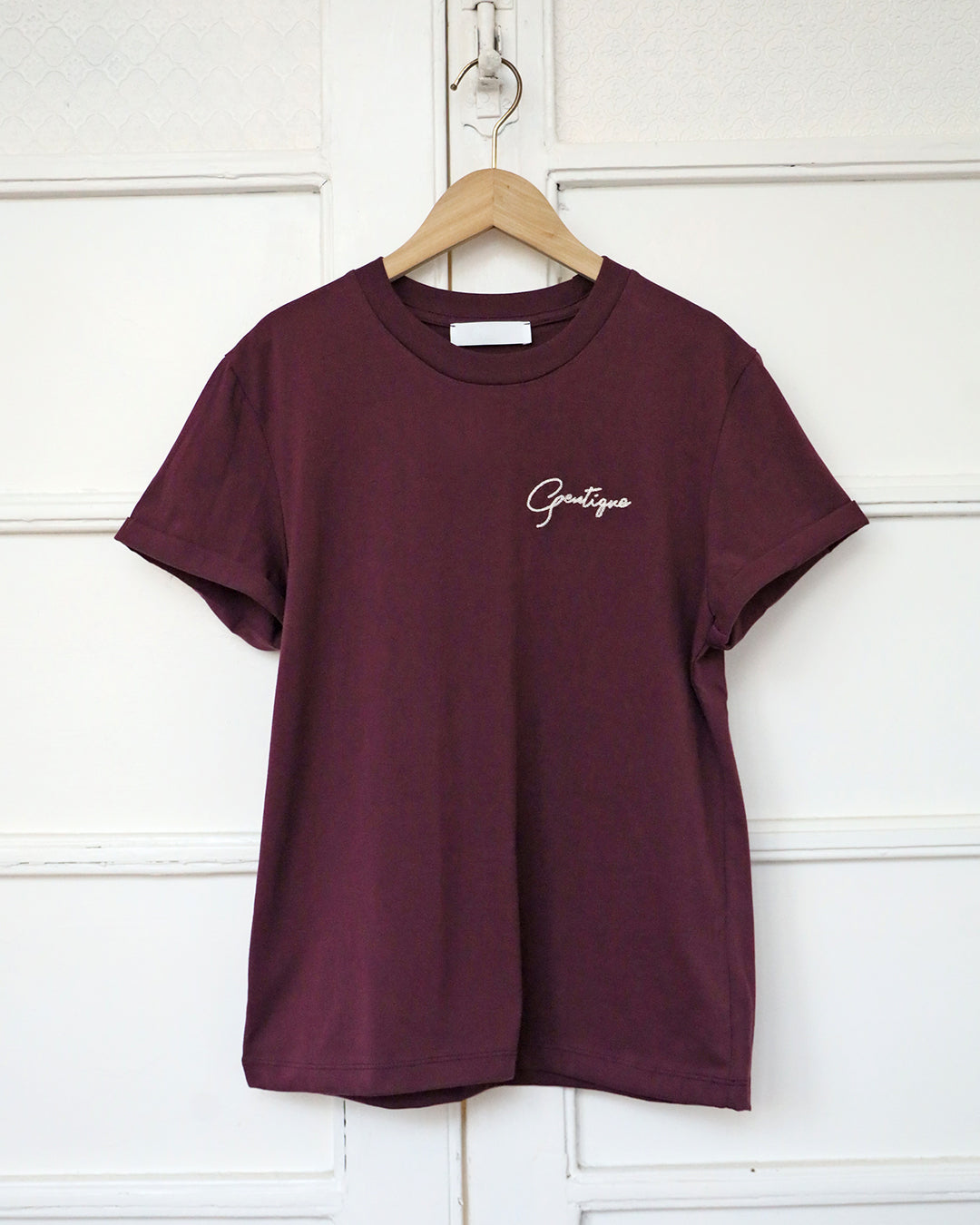 Embroidery Tee (3-color)