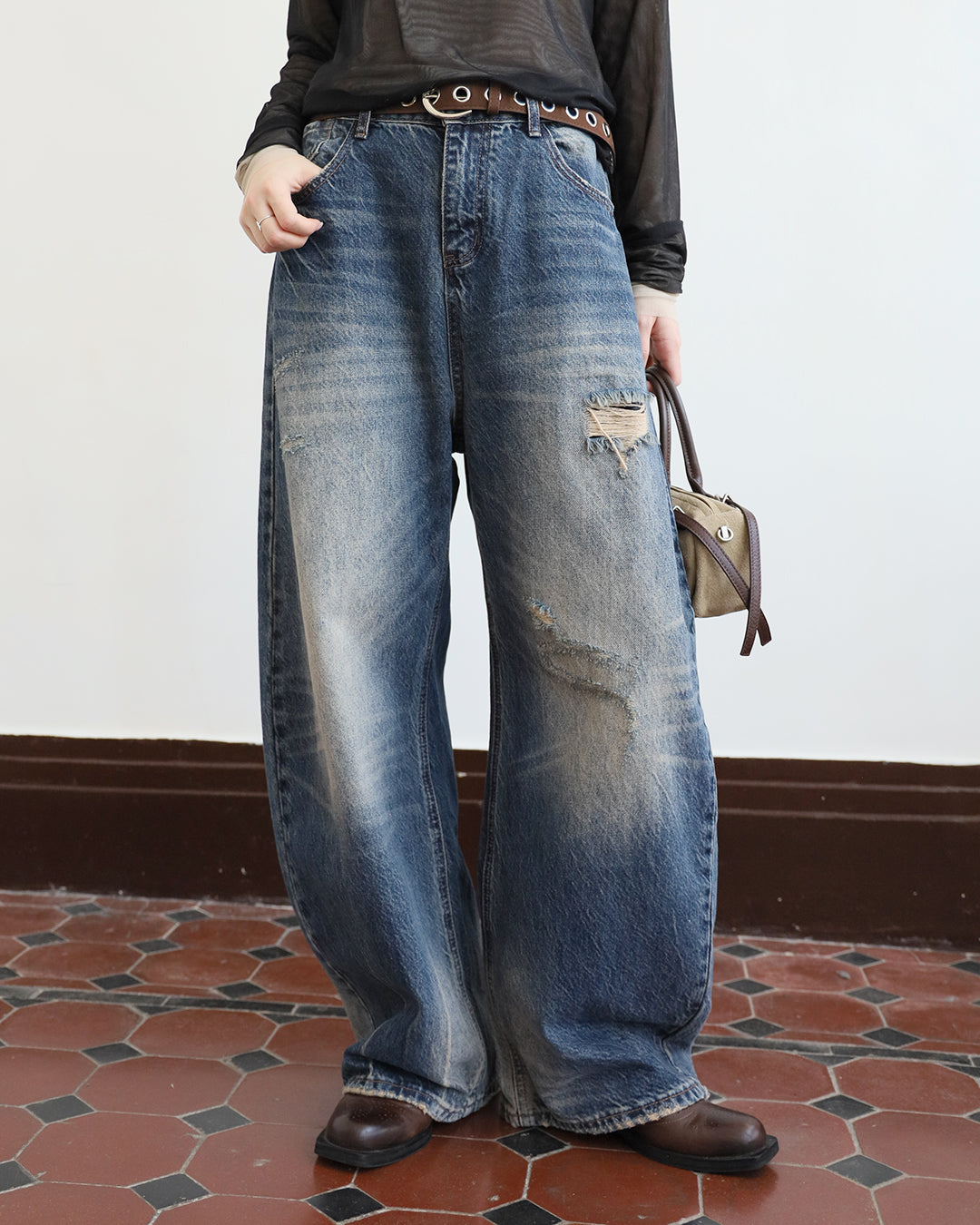 Ripped Barrel Jeans (Size S - L)