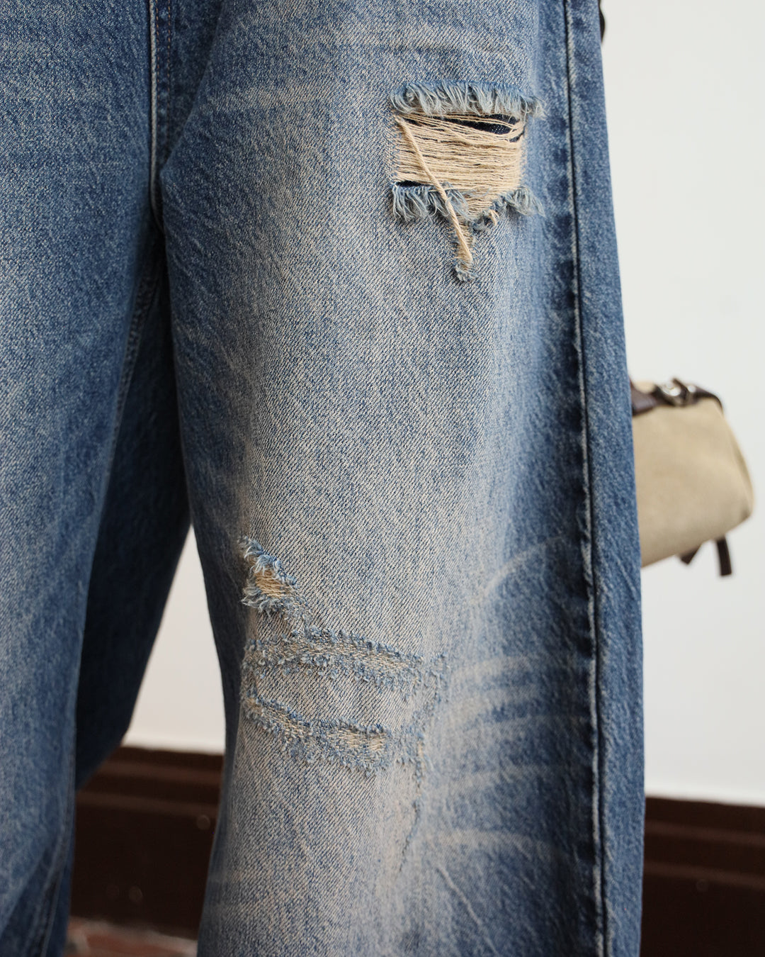 Ripped Barrel Jeans (Size S - L)