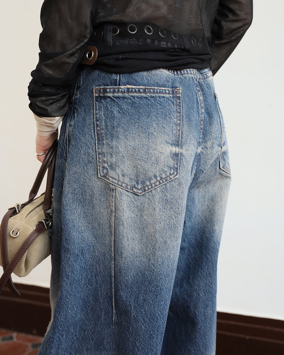 Ripped Barrel Jeans (Size S - L)