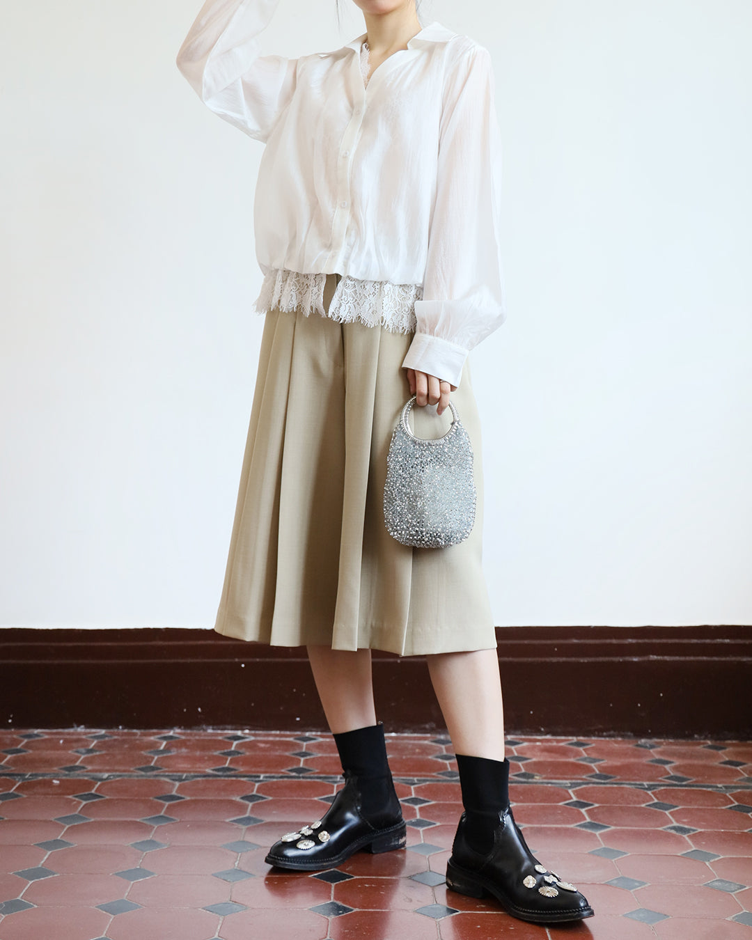 Pleat Cropped Pants (Beige | Size S)