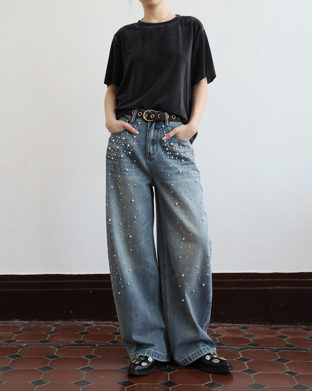 Faux Crystal & Pearls Embellished Jeans (Size S - L)