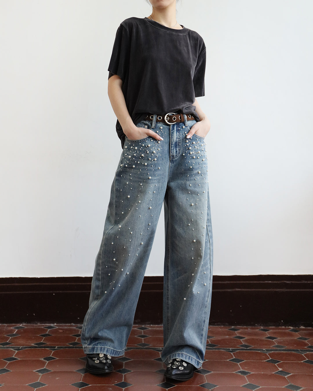 Faux Crystal & Pearls Embellished Jeans (Size S - L)