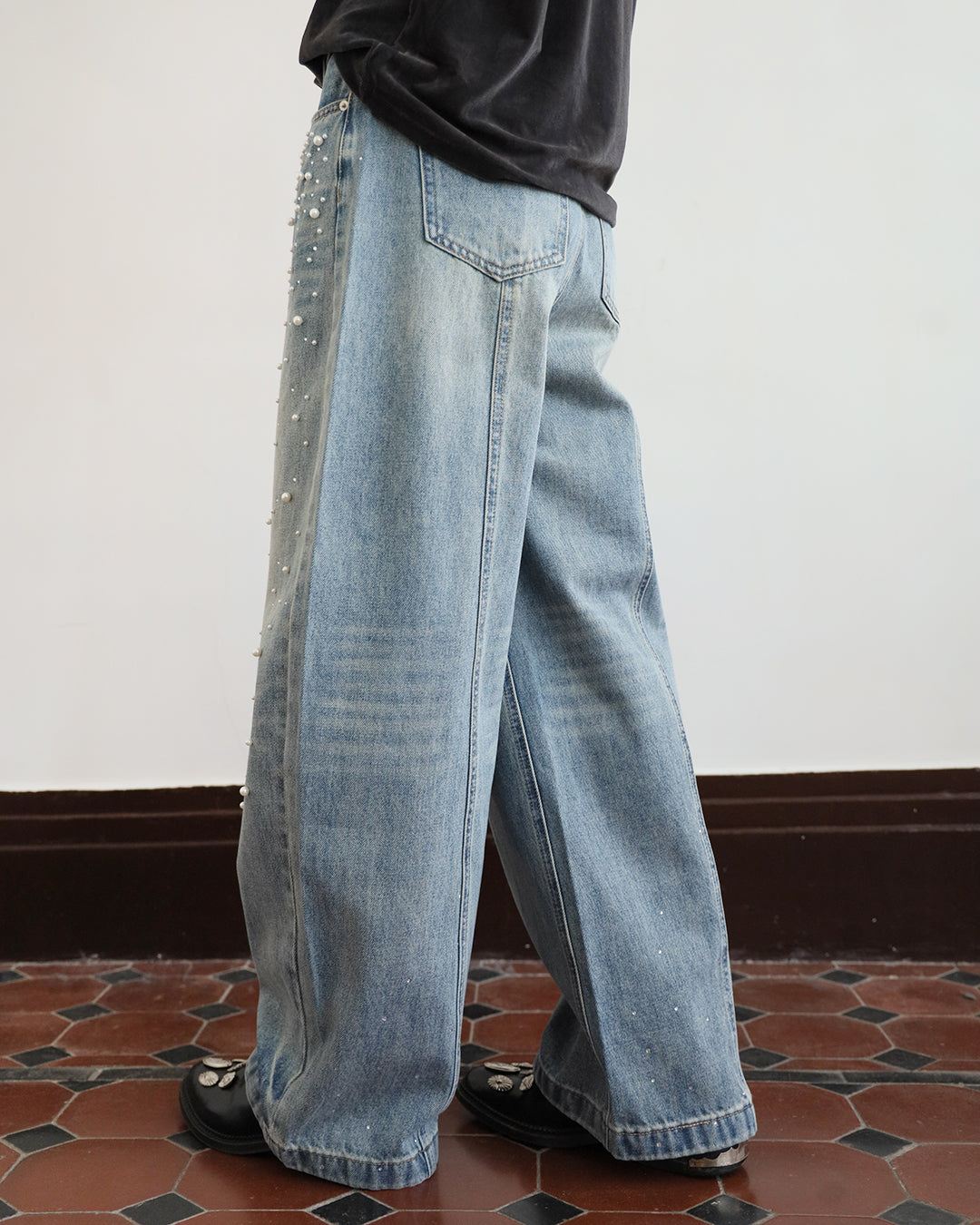 Faux Crystal & Pearls Embellished Jeans (Size S - L)
