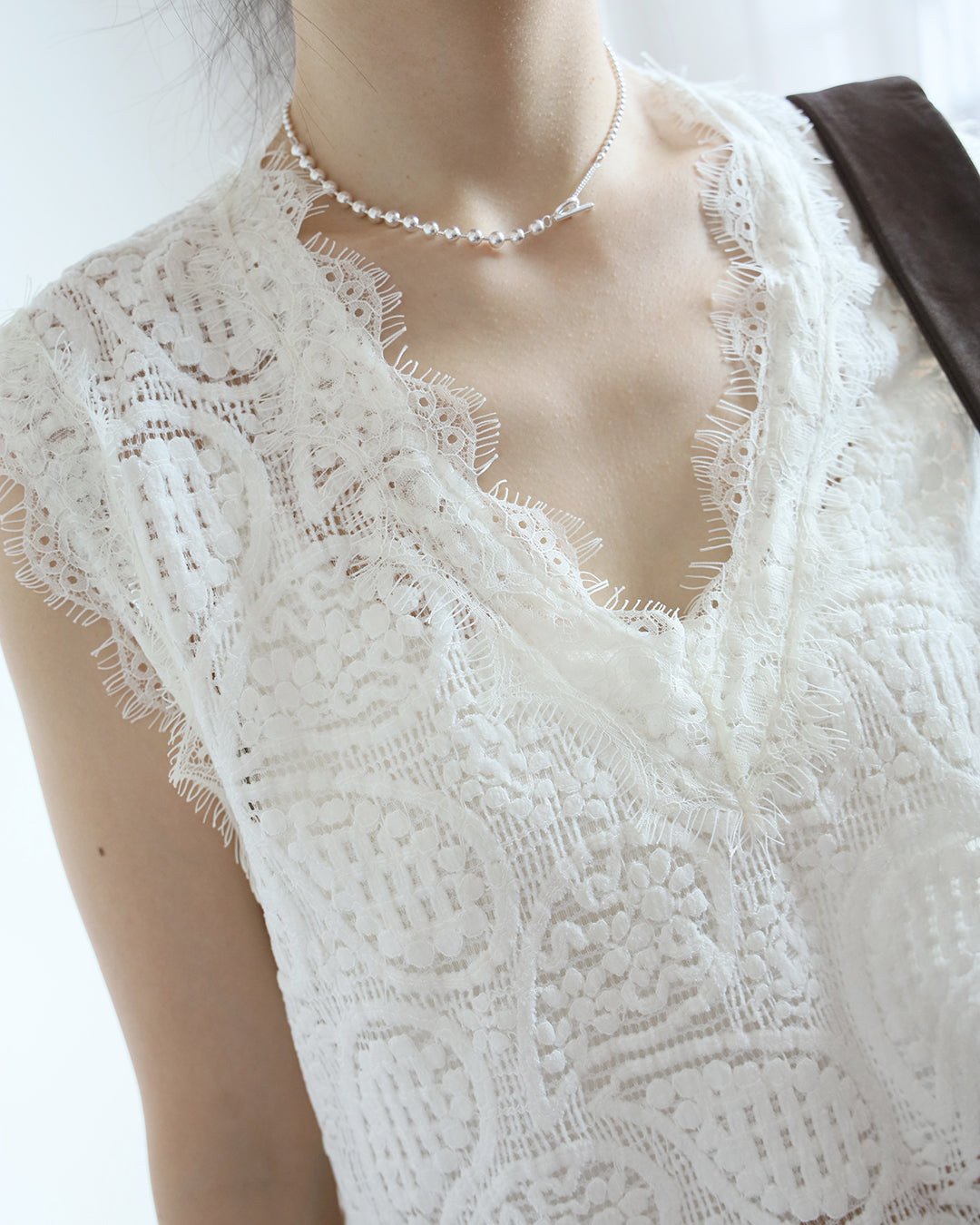 Velvet Lace Vest (4 Color)