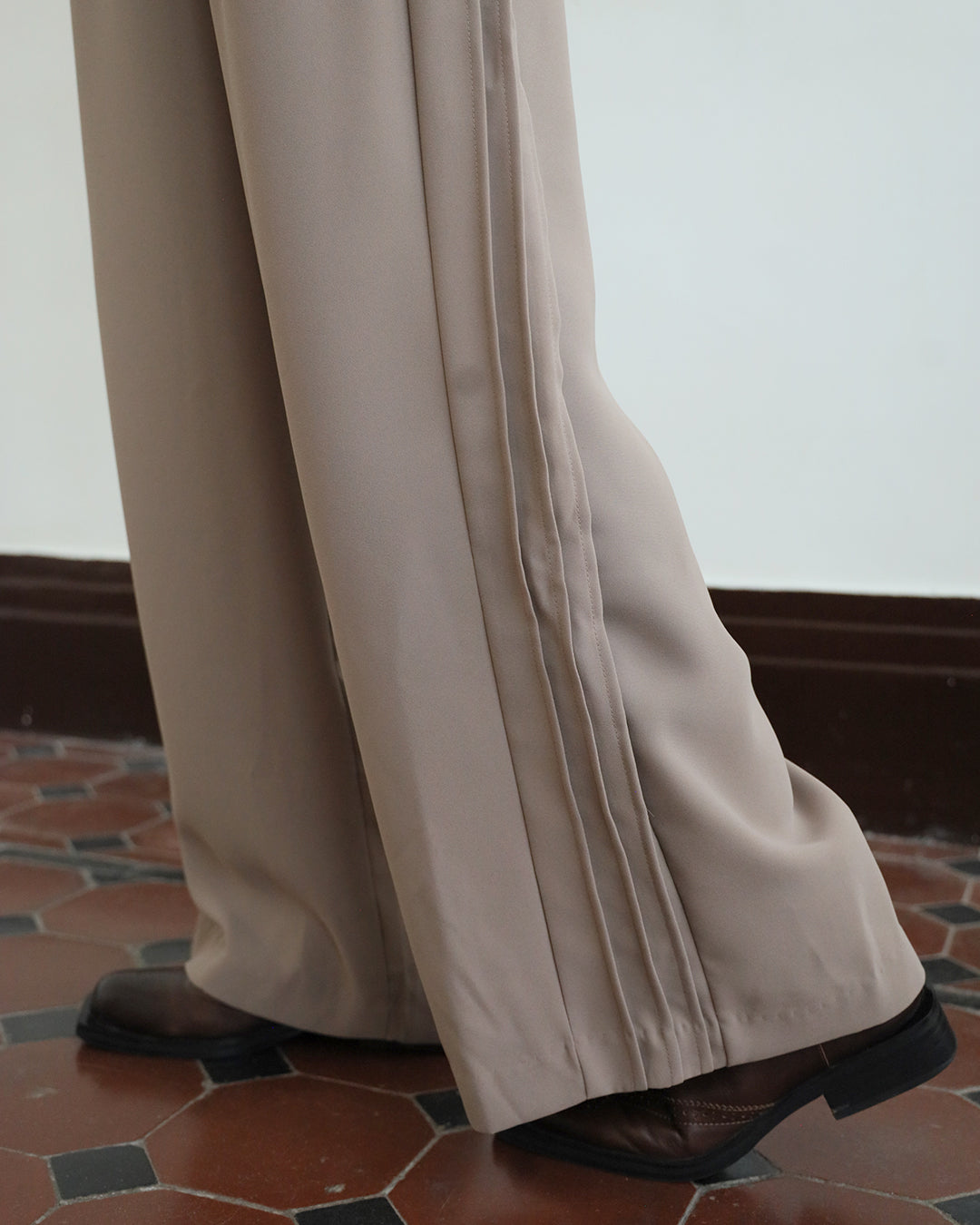 Side Pleated Pants (2 Colors)