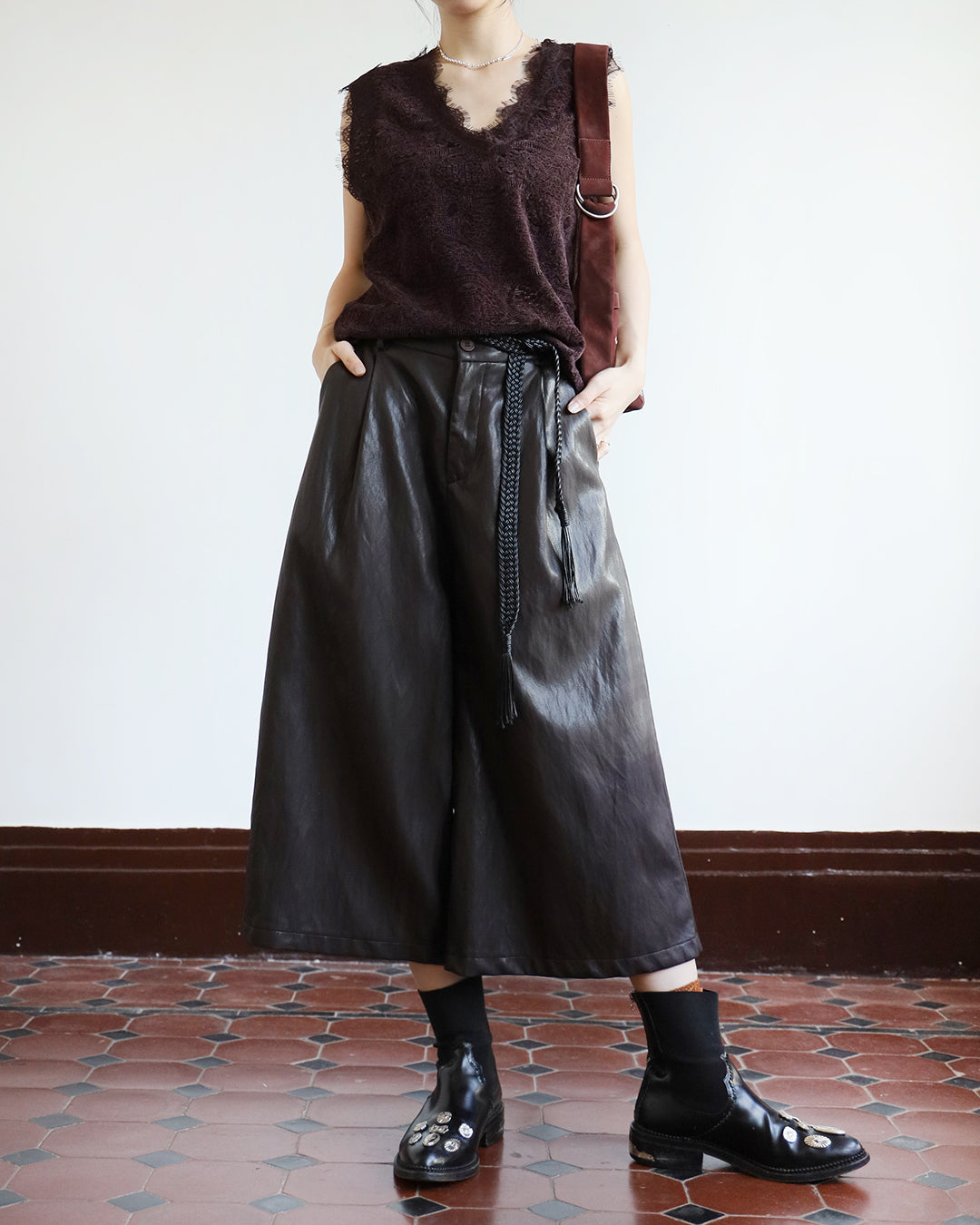 Faux Leather Crop Pants (2 Color)