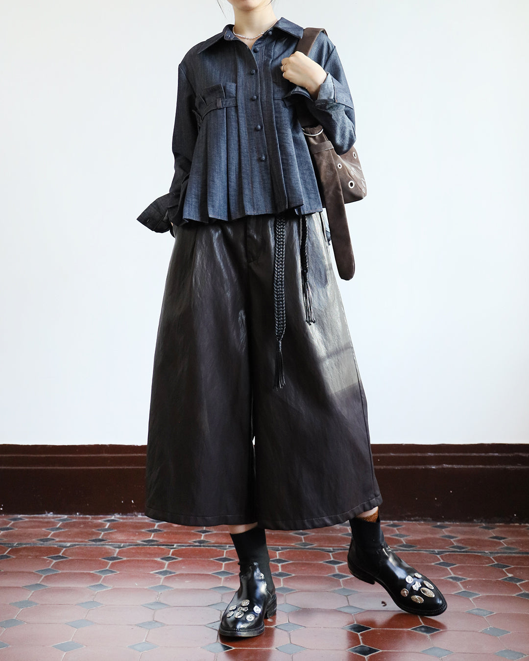 Faux Leather Crop Pants (2 Color)