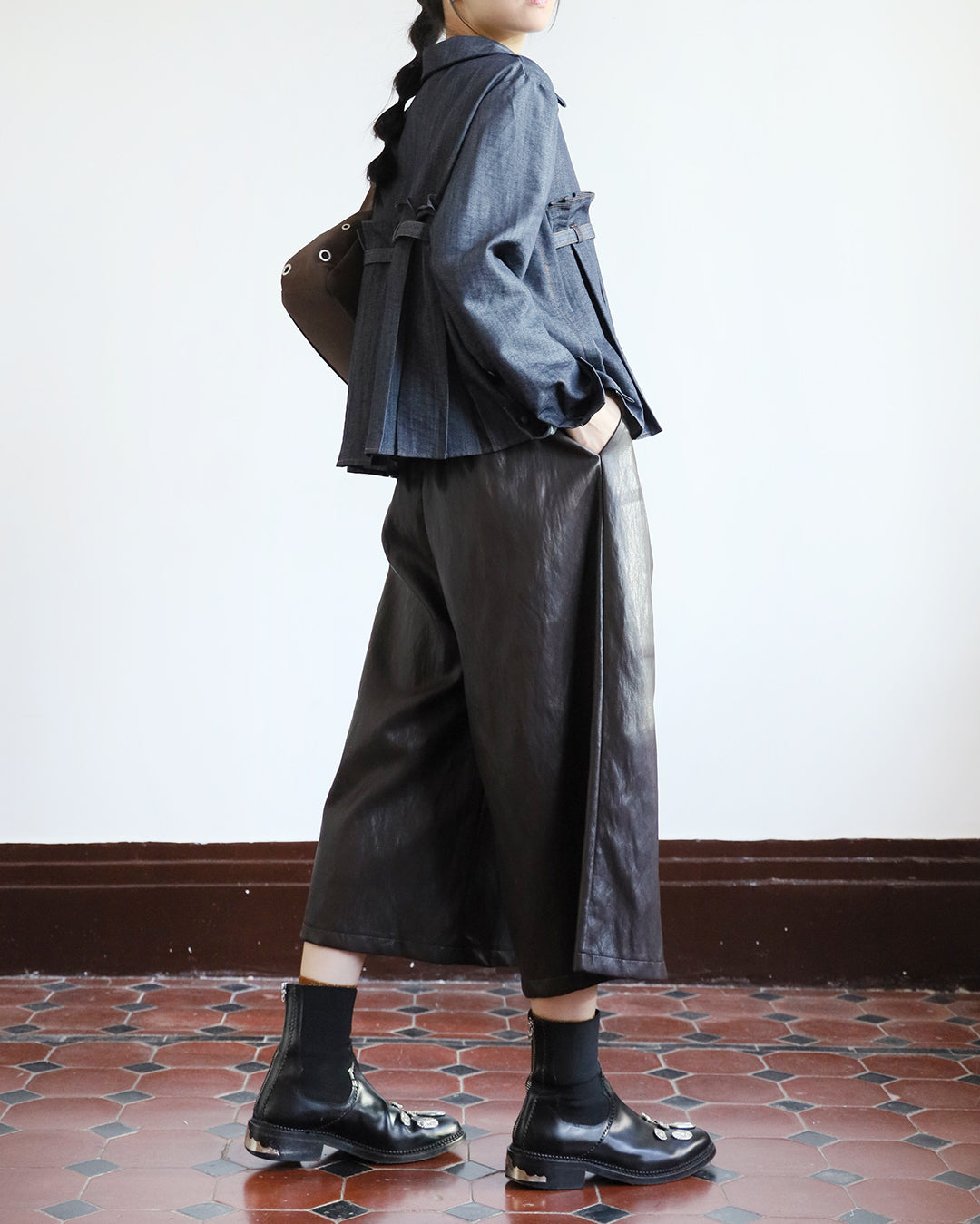 Faux Leather Crop Pants (2 Color)