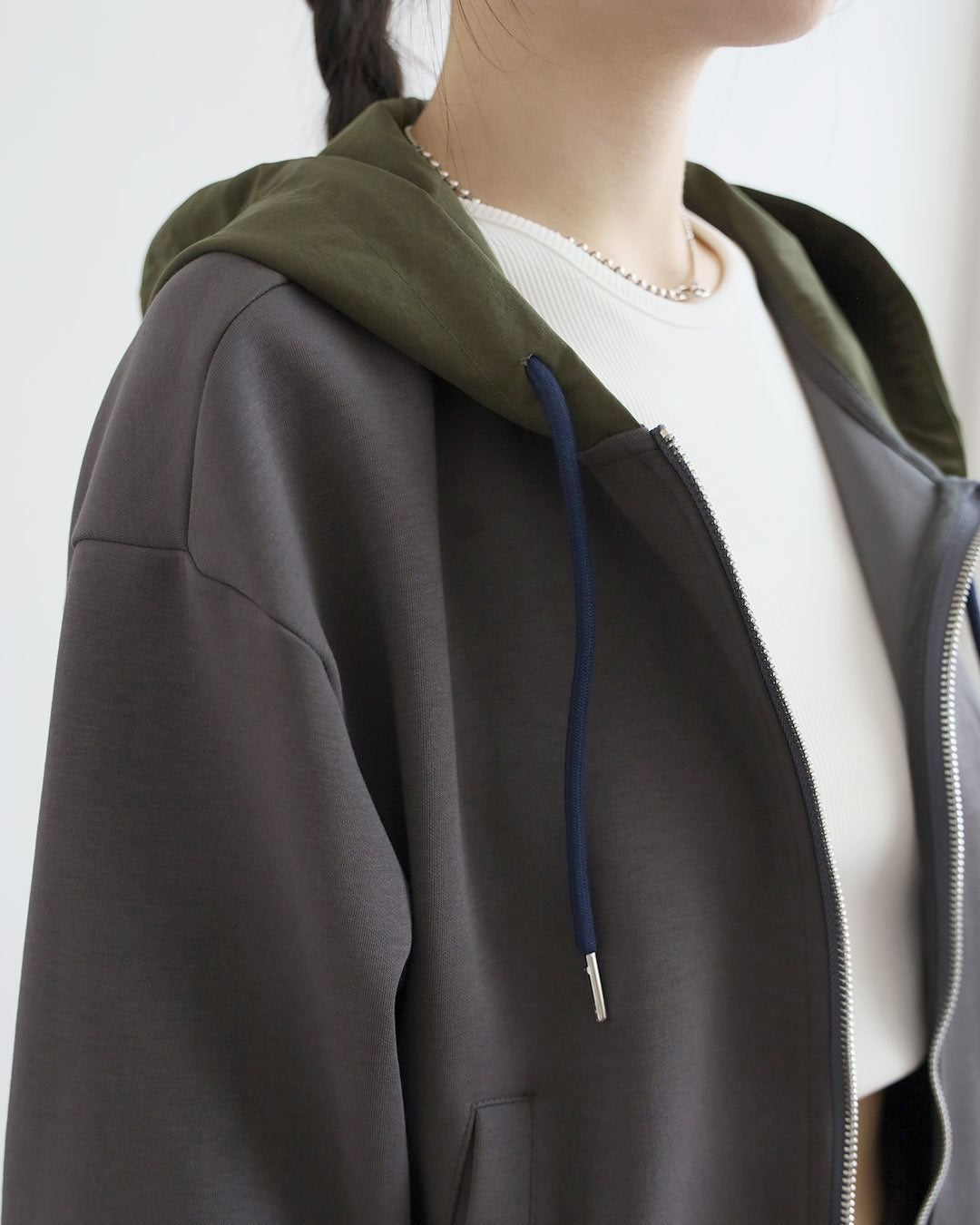 2-Tone Hooded Jacket (2 Colors)