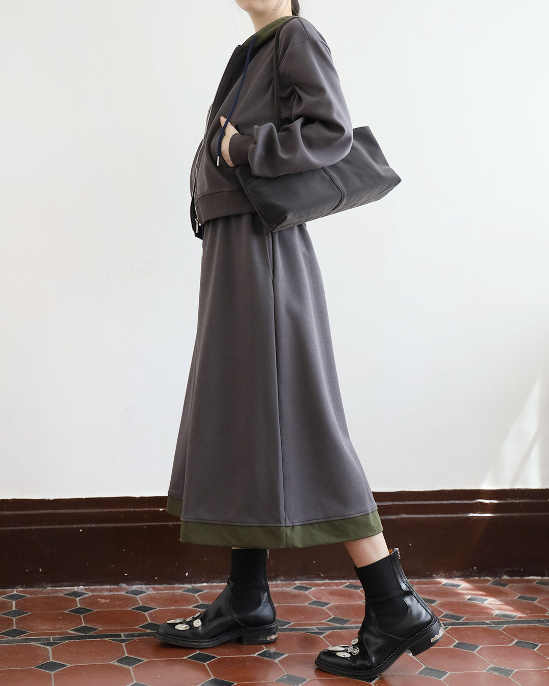 2-Tone Hooded Jacket (2 Colors)