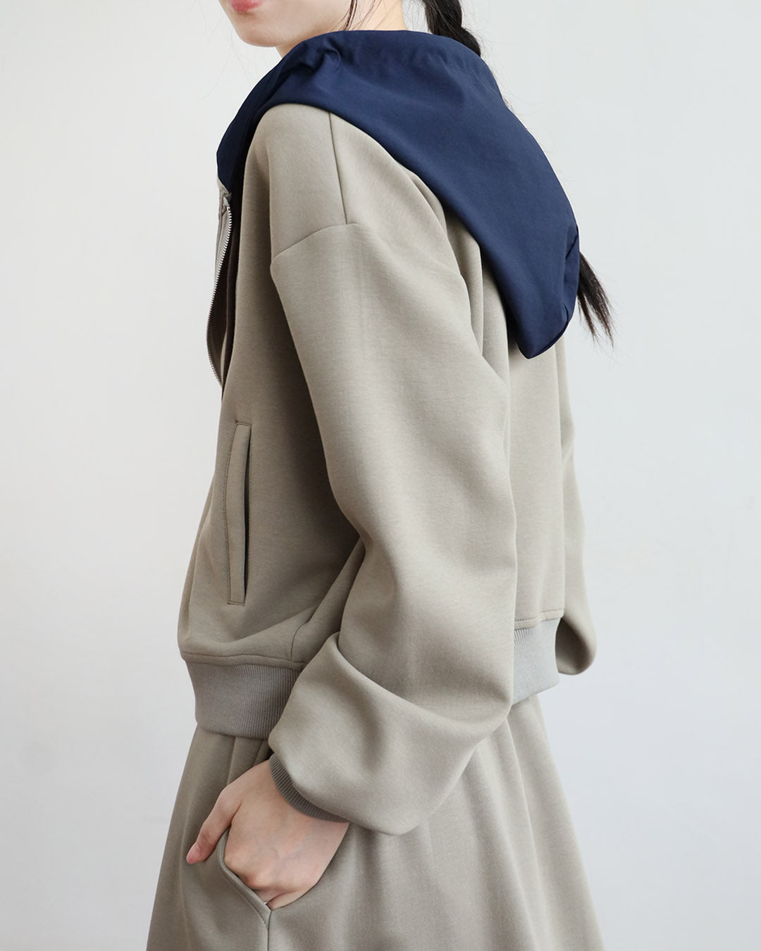 2-Tone Hooded Jacket (2 Colors)