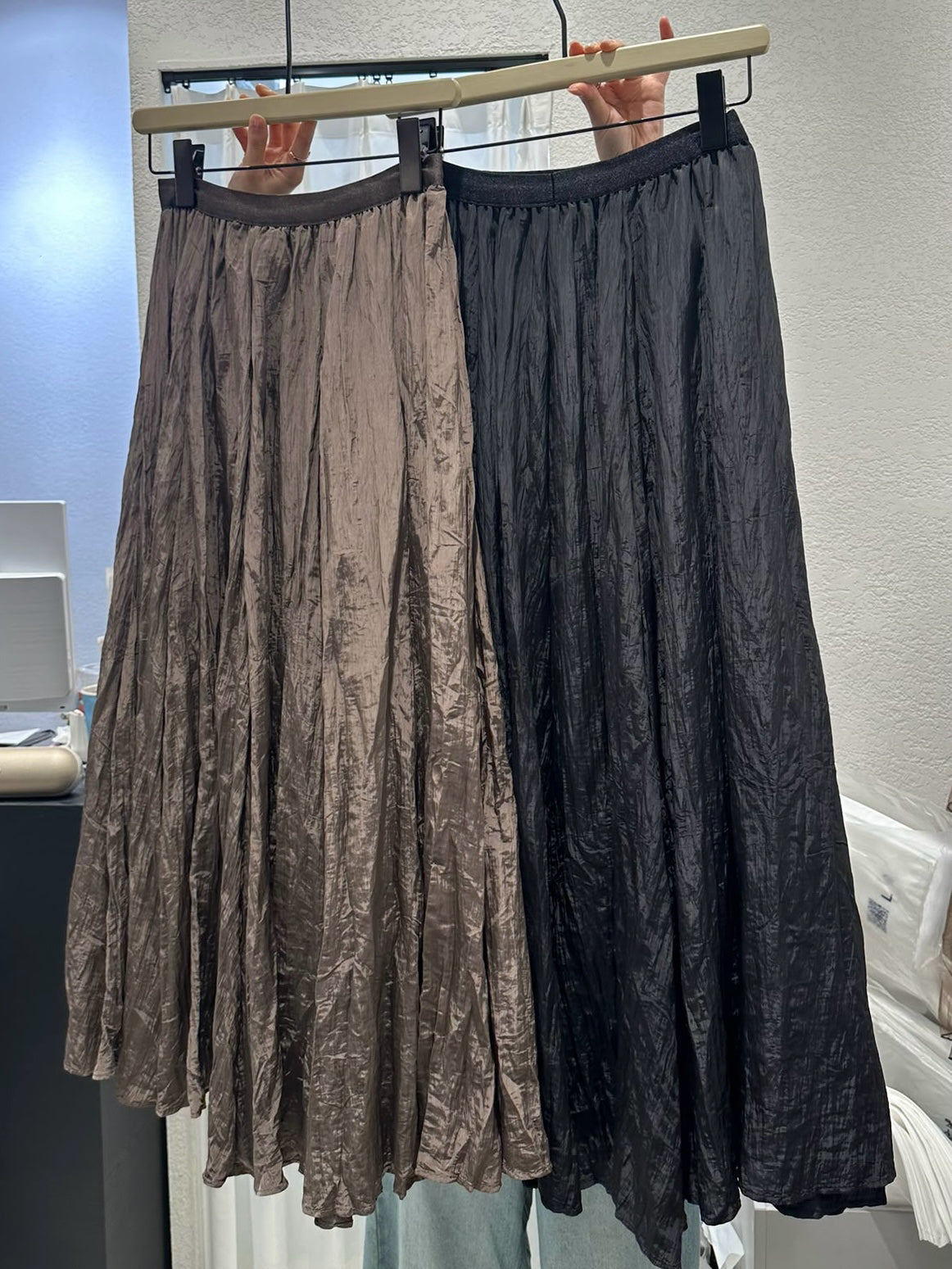 Metallic Crinkle Fabric Skirt (2 Colors)