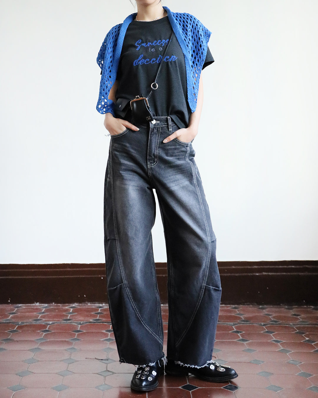 Embroidery Tee w/ Scarf (3 Color)