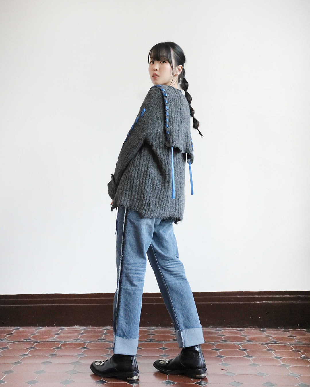 Straight Leg Patch Jeans (Size S-XL)