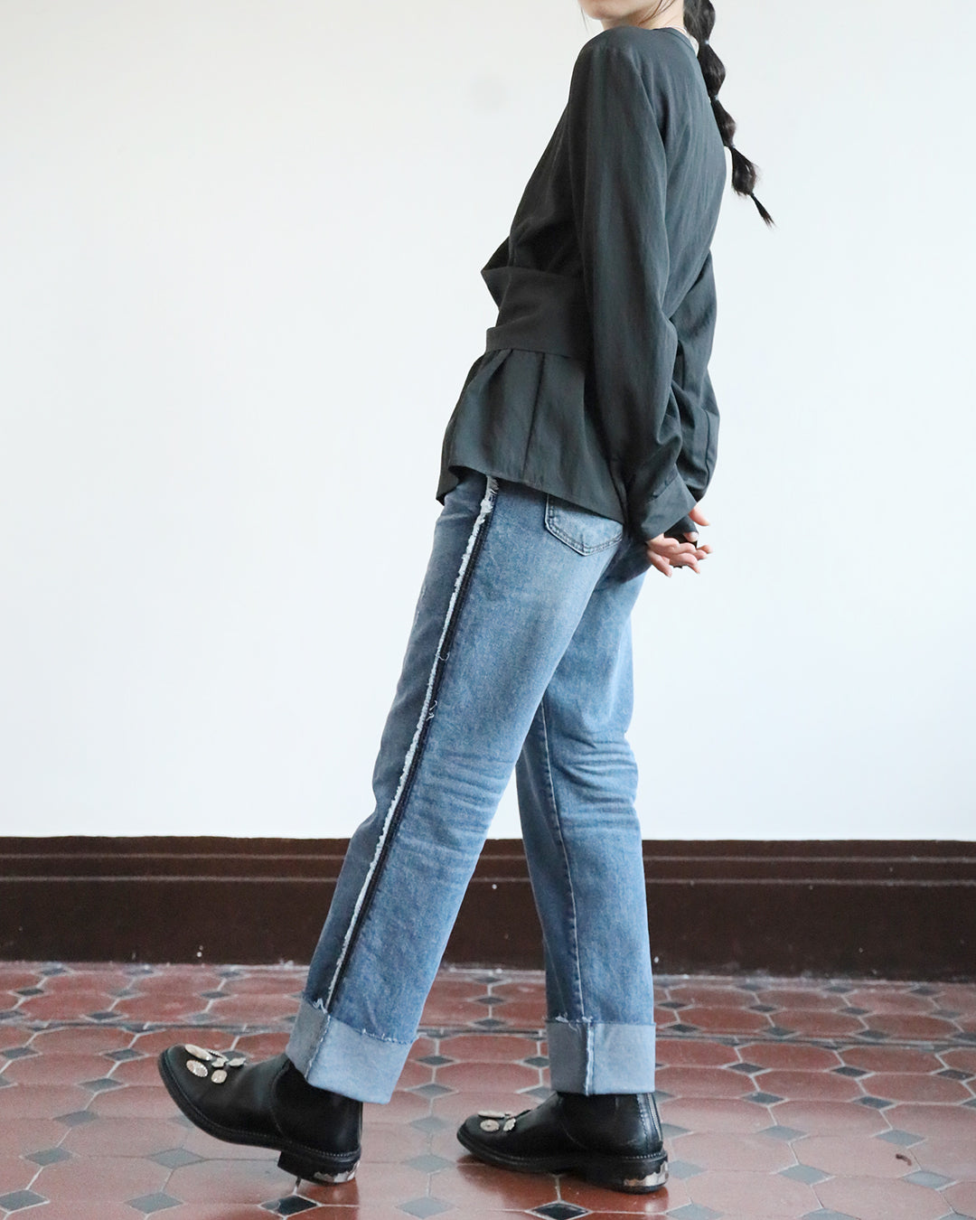 Straight Leg Patch Jeans (Size S-XL)