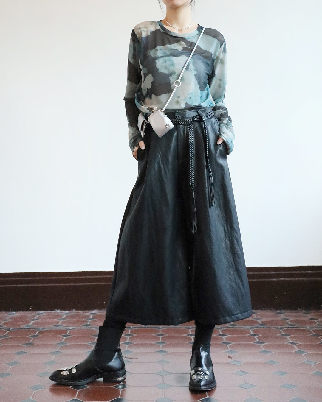 Faux Leather Crop Pants (2 Color)