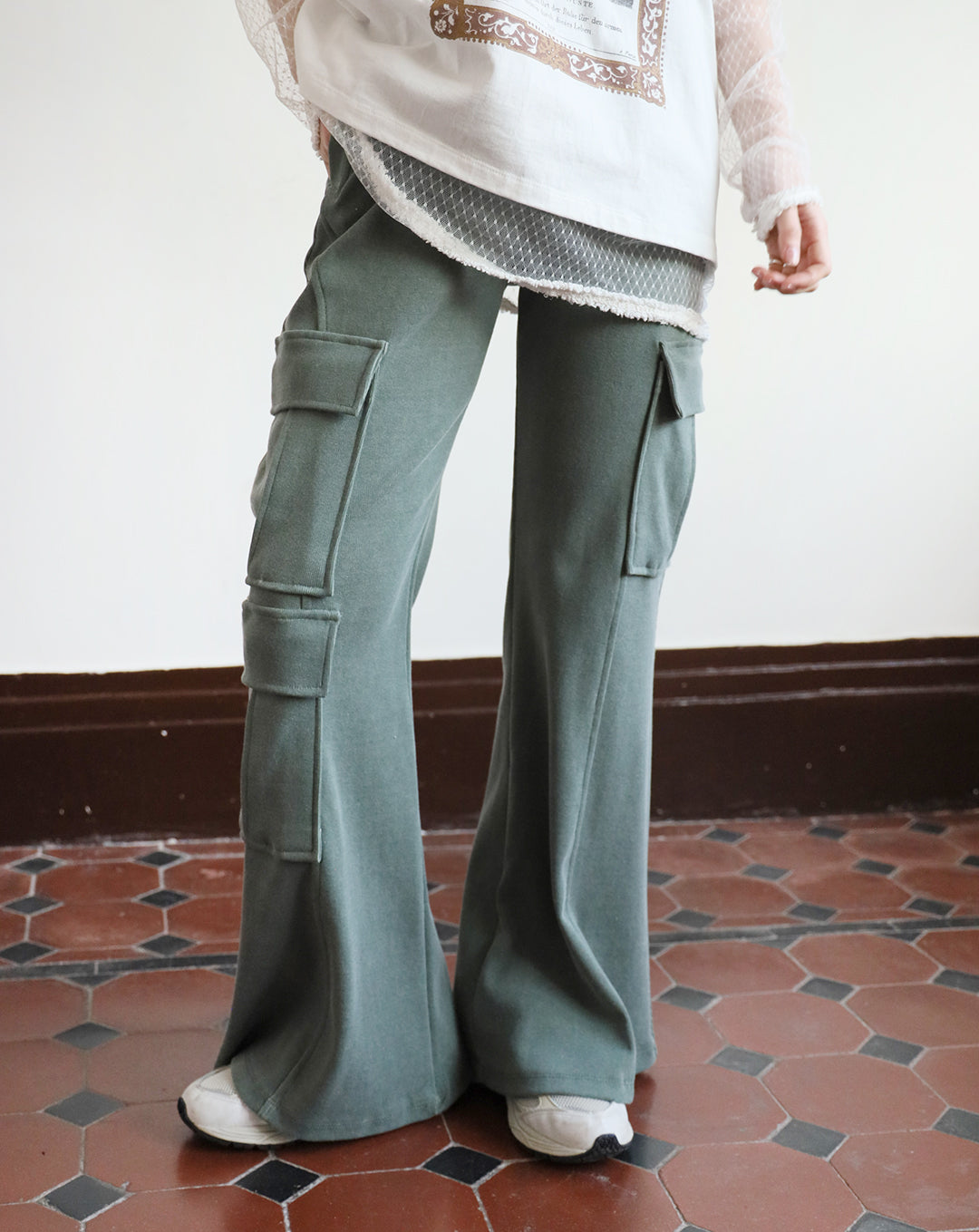 Cargo Flared Pants (2 color)
