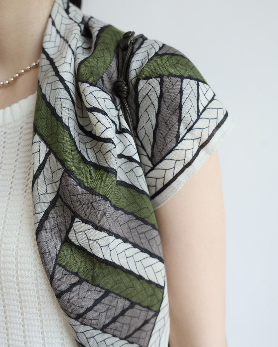 Luce Scarf