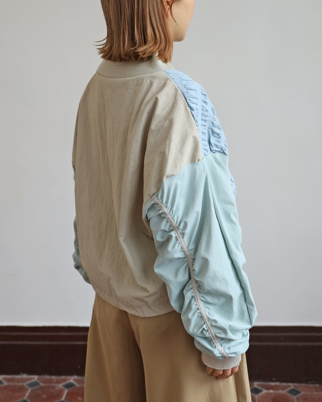 Mixed Fabric Crinkle Pocket Top (2 color)
